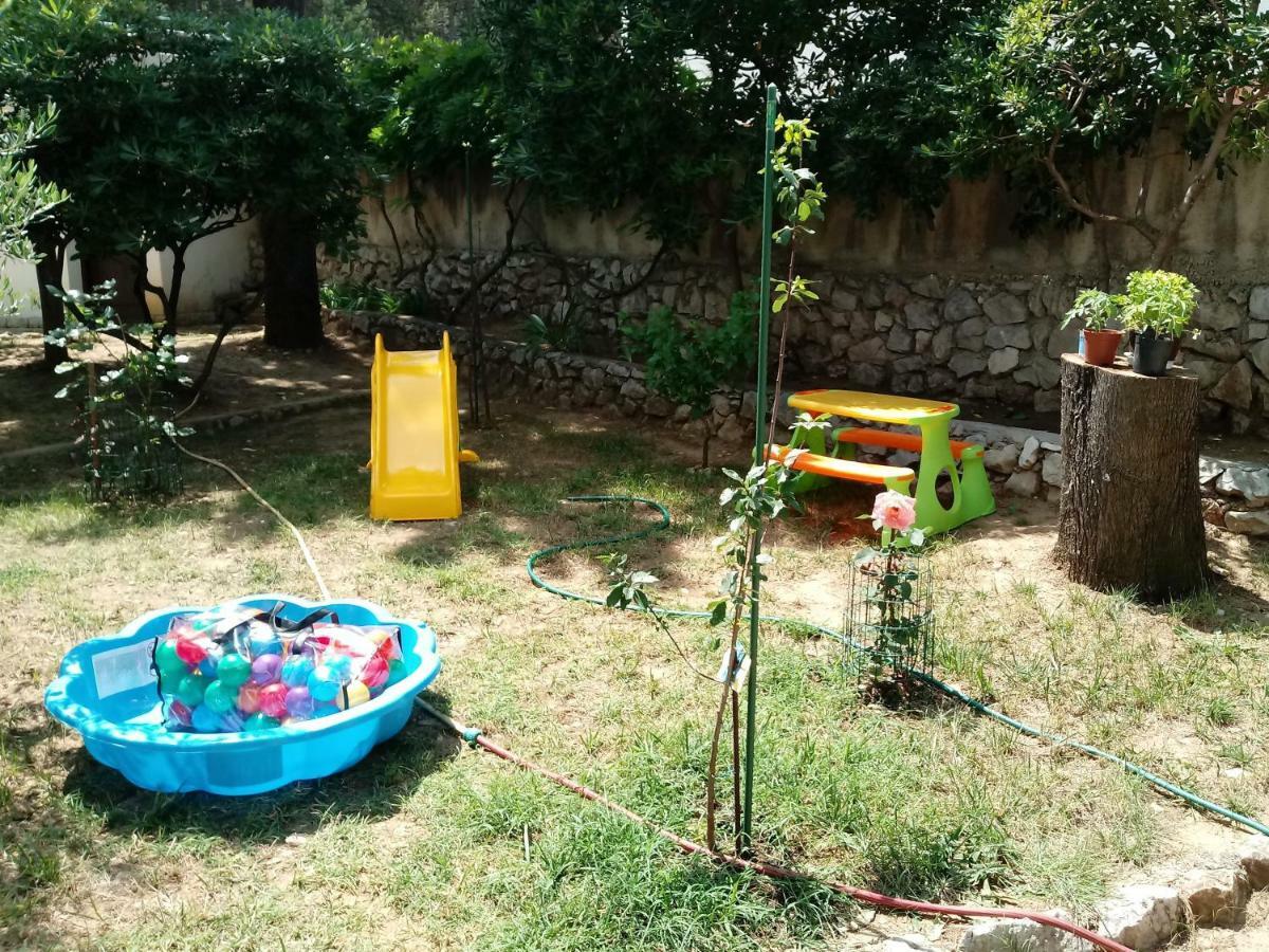 Apartmani Mw, Crveni Apartman Baška Εξωτερικό φωτογραφία